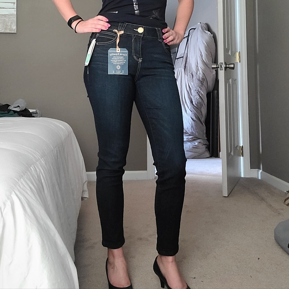 Karessa Capri Skinny Jean size 4
